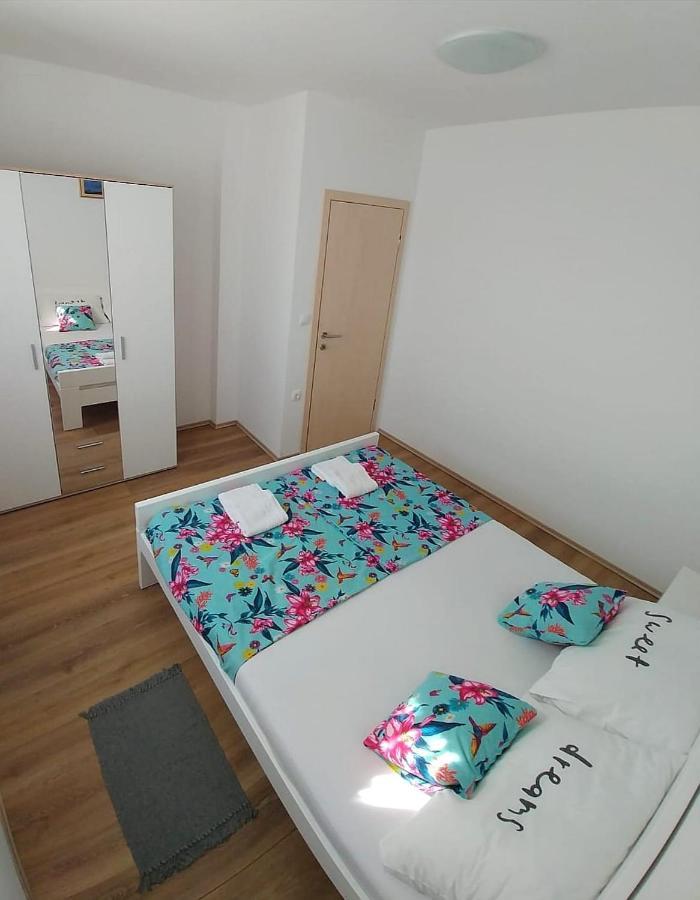 Apartmani Valuna Privlaka  Εξωτερικό φωτογραφία